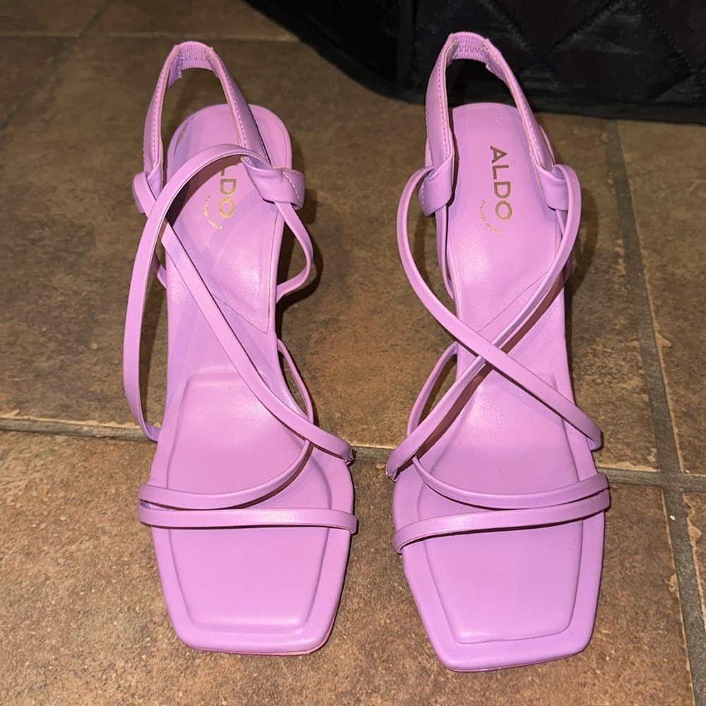 Lilac strappy heels